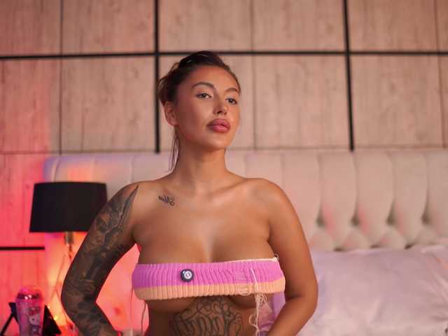 AishaaDevoe online show from August 7, 11:38 pm
