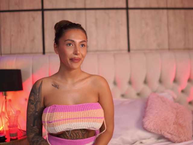 AishaaDevoe online show from August 8, 1:49 am