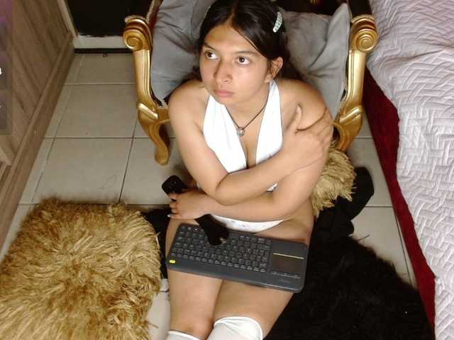 Alana-Paris online show from April 10, 5:41 pm