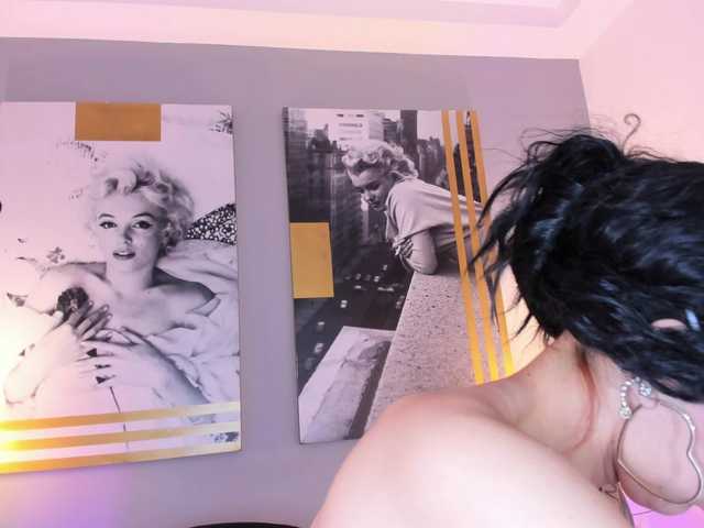AlannaViera online show from August 10, 11:44 am