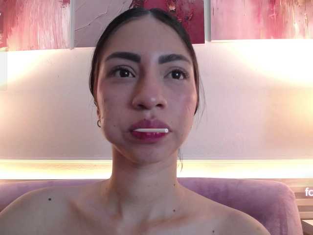 Alannah online show from August 11, 5:37 pm