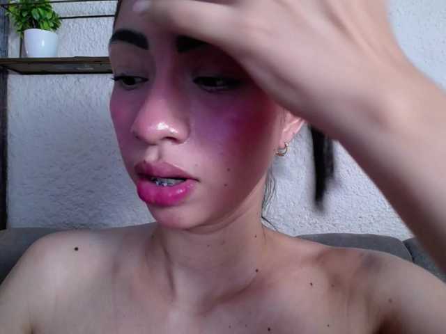 Alannah online show from August 12, 3:36 pm