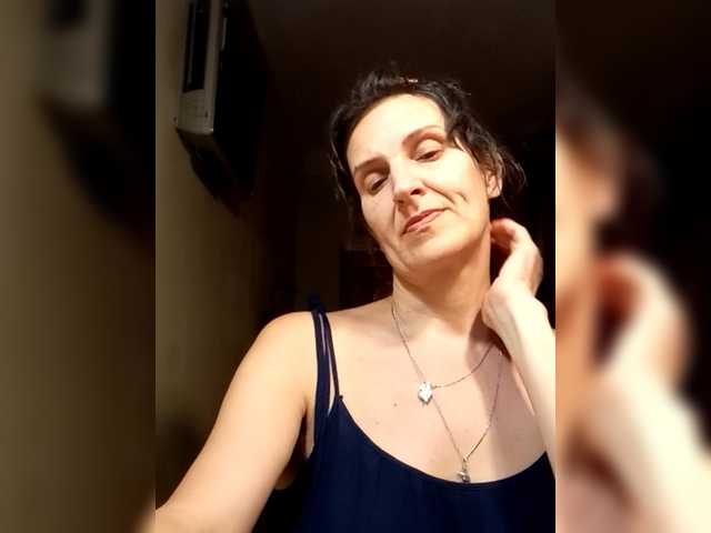 AleneLorrie online show from August 13, 6:55 pm