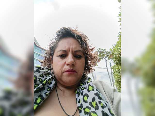 AlexaBrown12 online show from August 2, 4:25 pm