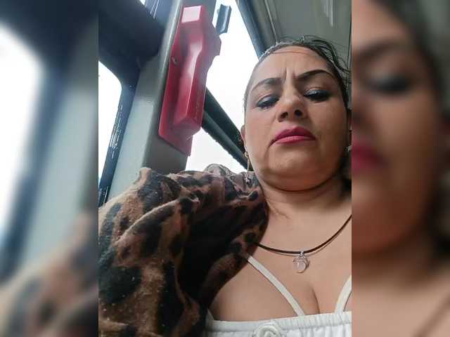 AlexaBrown12 online show from August 5, 2:59 pm