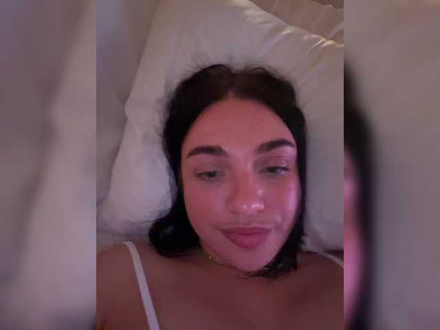 AlexaHotty1 online show from August 1, 12:00 pm