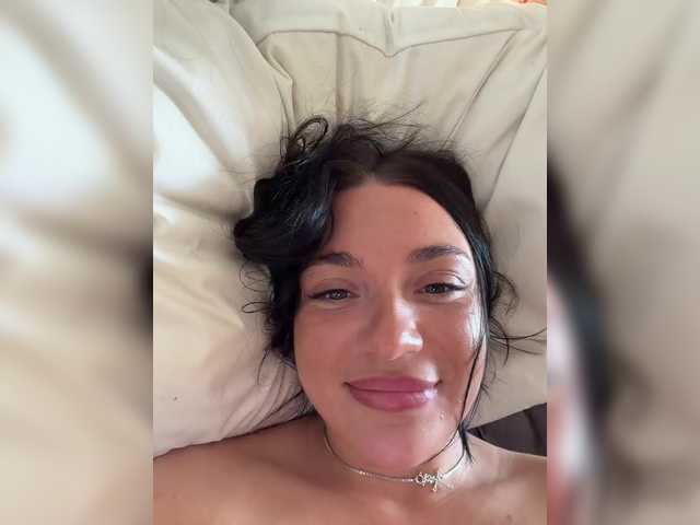 AlexaHotty1 online show from August 7, 12:16 pm