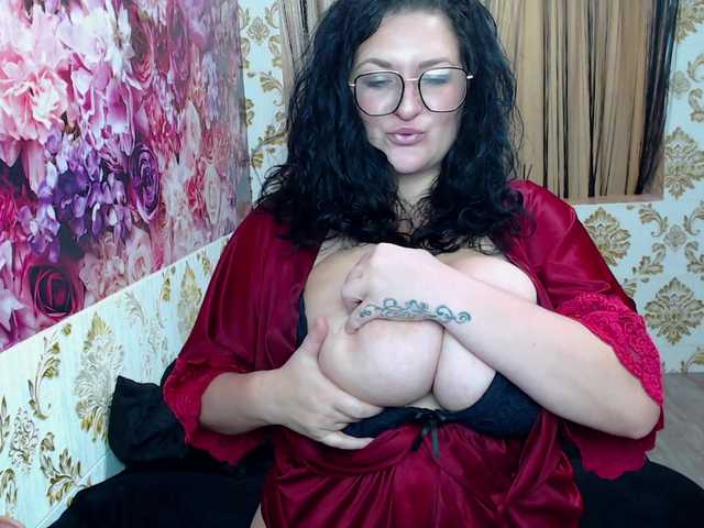 AlexaWowSexy online show from August 4, 7:22 pm