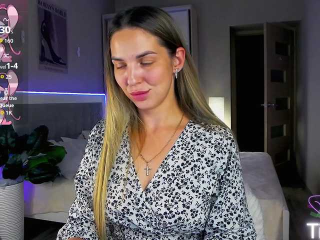 AlexandraCandy online show from August 13, 5:27 pm