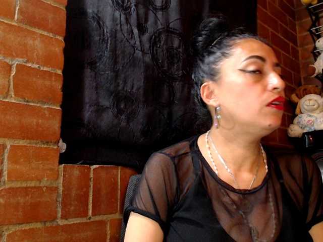 AlexandrinaFenix online show from August 5, 12:30 am