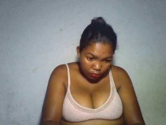Alexcia online show from April 14, 8:05 pm