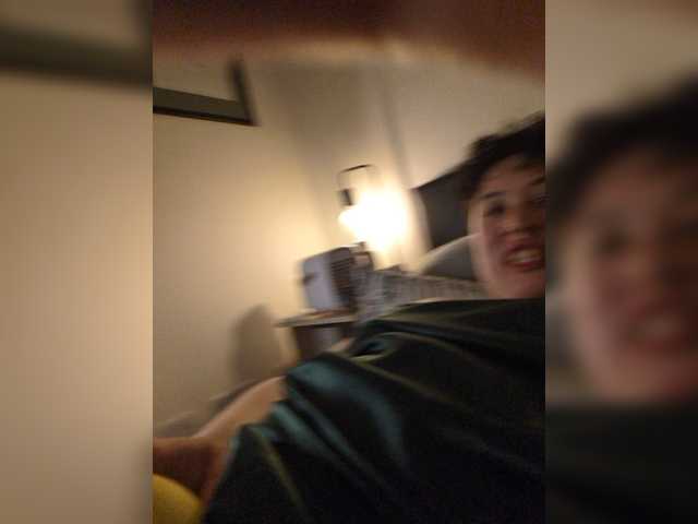 AlexisRodrigo online show from July 24, 10:35 pm