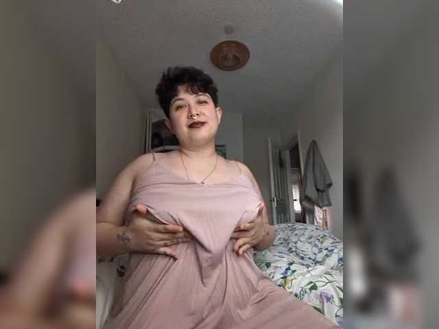 AlexisRodrigo online show from July 25, 5:06 pm