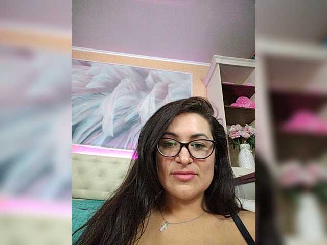 AlicaMiller online show from June 15, 9:35 pm