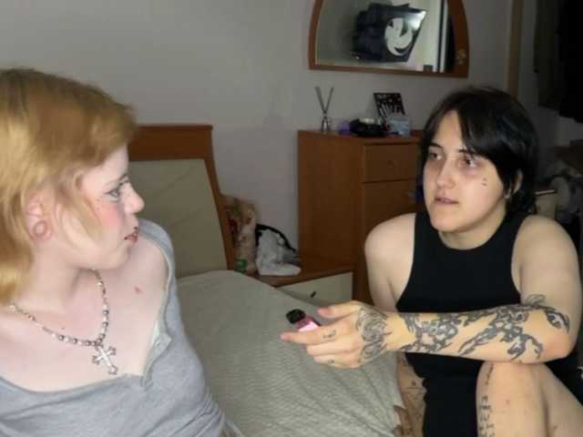 AliceAndMia online show from August 12, 7:16 pm
