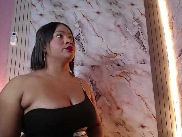 AliceBooty online show from August 6, 10:42 pm