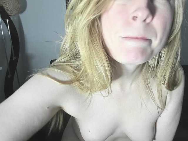 AliceC4t01 online show from July 19, 8:27 am