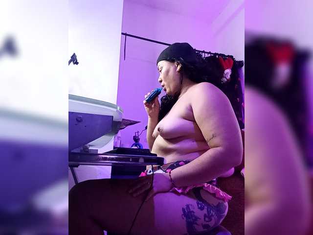 AliceFox-Purple online show from March 29, 5:59 am