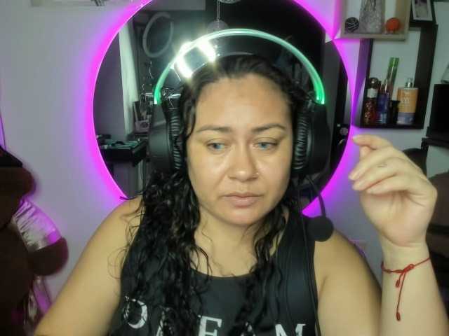 AliceFox-Purple online show from April 20, 10:37 pm
