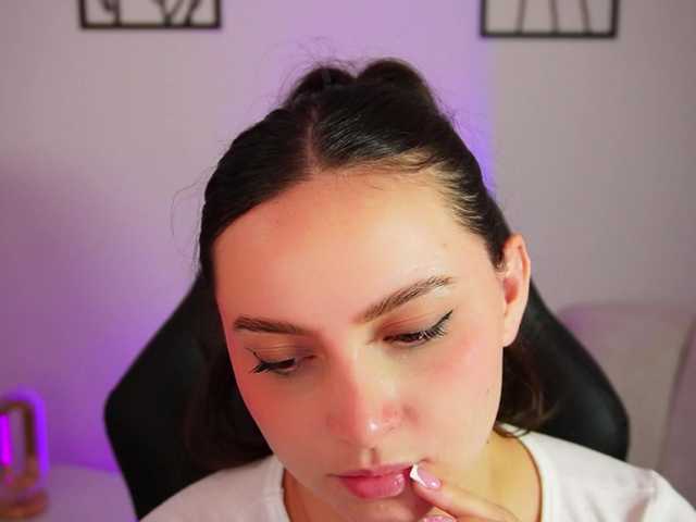 AliceHarper1 online show from August 3, 2:51 am