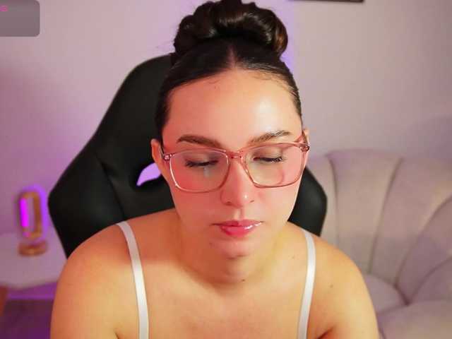AliceHarper1 online show from August 6, 6:01 am