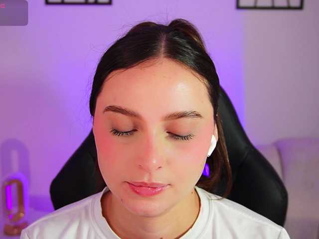 AliceHarper1 online show from August 7, 4:34 am