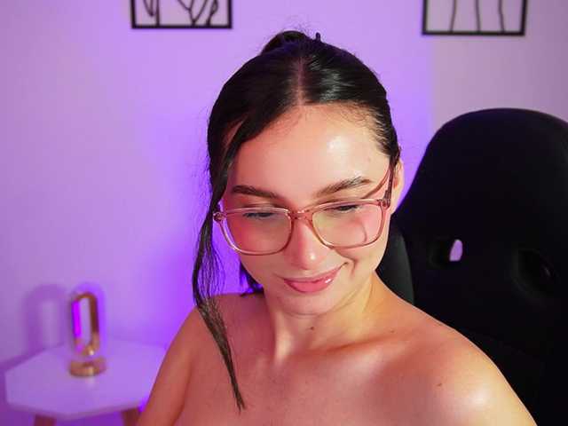 AliceHarper1 online show from August 7, 5:51 am