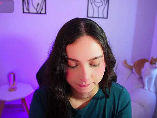 AliceHarper1 online show from August 9, 3:46 pm