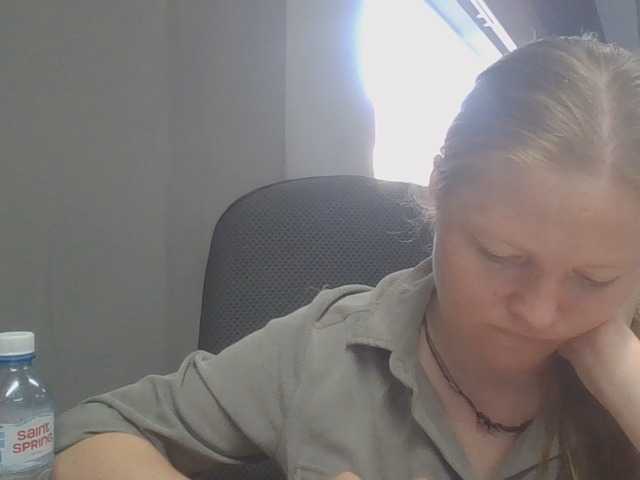 AliceLaKatana online show from August 4, 6:10 am