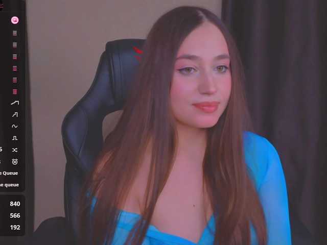 AliceMur online show from July 13, 8:25 pm