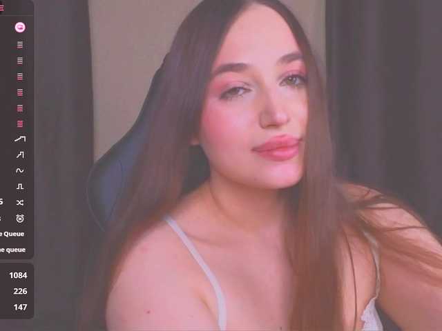 AliceMur online show from August 14, 9:24 am