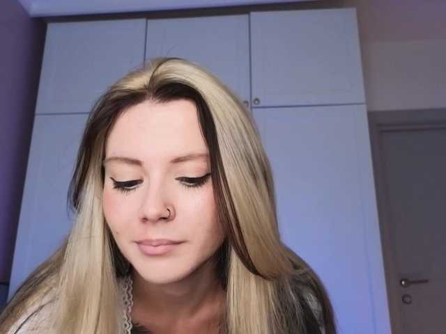 Alicee-teasee online show from July 21, 11:01 am