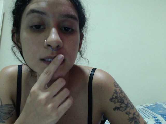 AlinaWoolf online show from August 15, 3:21 am