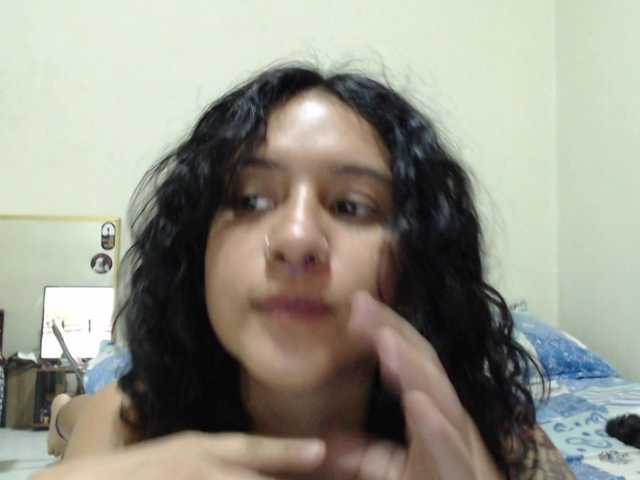 AlinaWoolf online show from August 21, 12:27 am