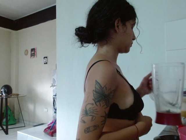 AlinaWoolf online show from September 6, 8:59 pm