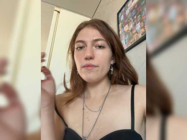 Alinagilberd03 online show from July 3, 1:24 pm