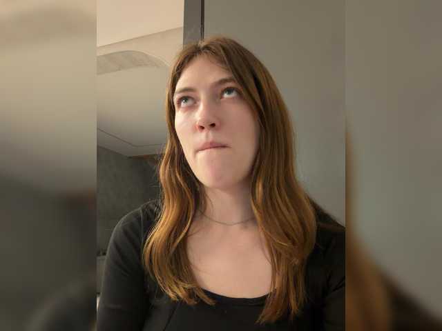 Alinagilberd03 online show from July 28, 9:54 pm