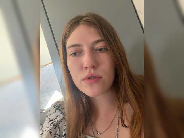 Alinagilberd03 online show from August 11, 12:29 pm