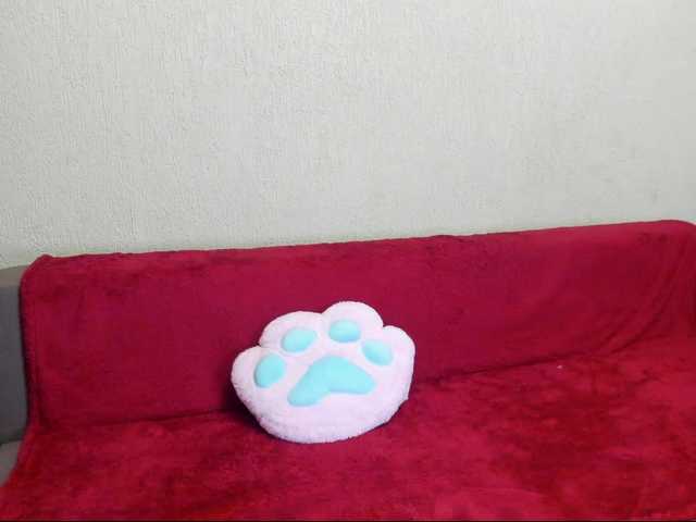 AlisTris online show from August 10, 4:41 pm