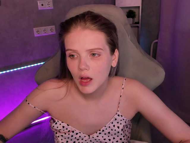 Alisa-Allison online show from August 15, 9:35 am