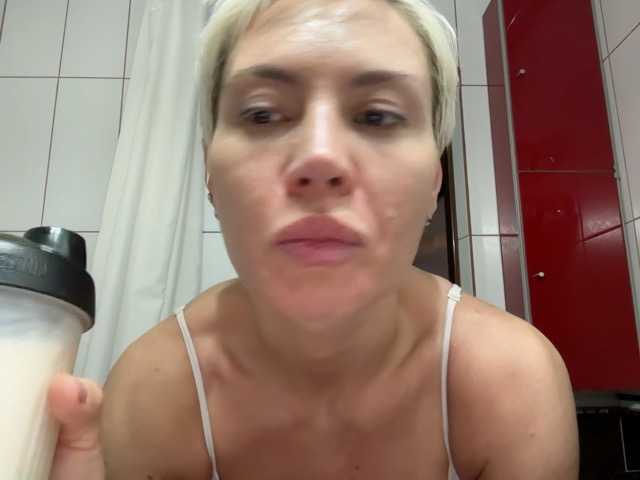 Nadia Weber online show from March 3, 8:06 pm