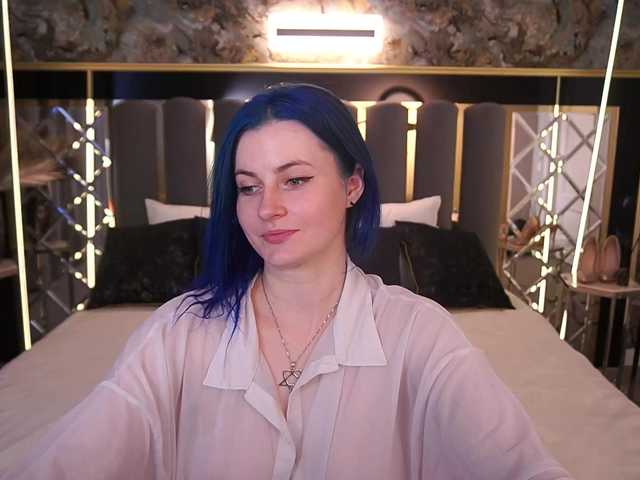 AlisaGrace online show from August 14, 6:39 am
