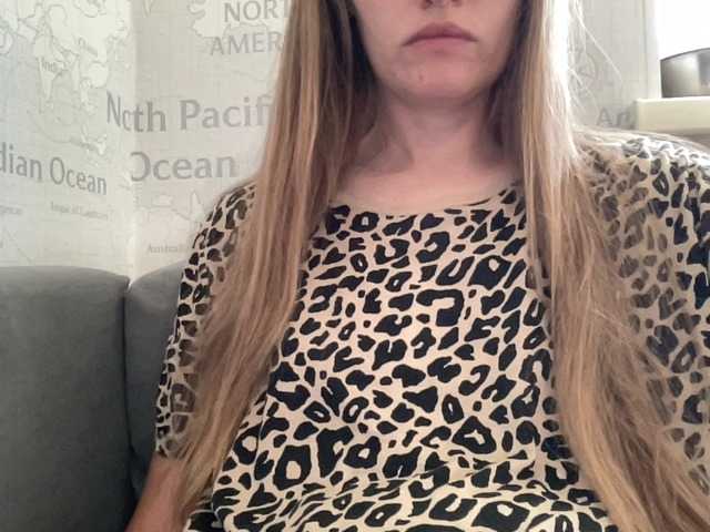 AlisaKitcat online show from August 12, 5:21 am