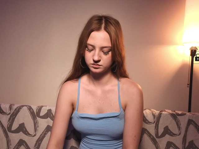 Aliselle online show from August 6, 8:30 pm