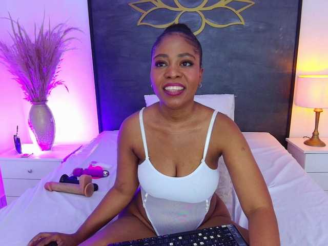 AlisonTravis online show from July 30, 8:10 am