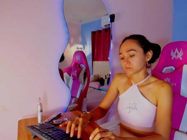 Alizzon-blake online show from August 8, 2:17 pm