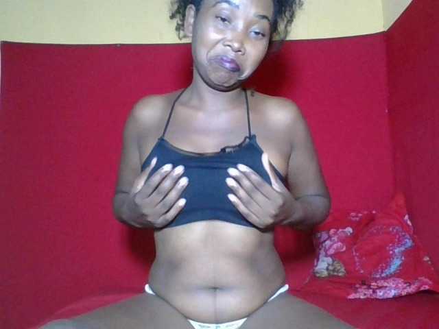 Alyciaa online show from July 30, 1:18 pm