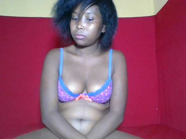 Alyciaa online show from August 1, 6:30 am