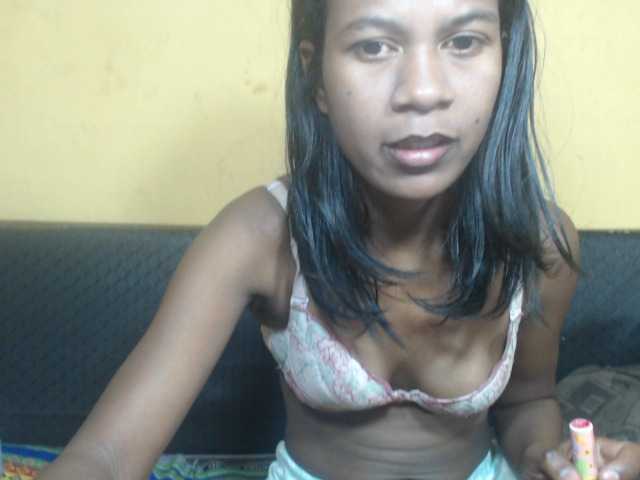Alyciaa online show from August 14, 4:21 pm