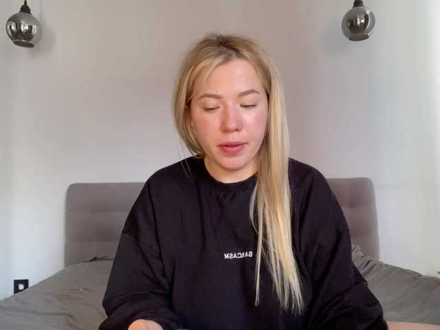 AlyraSun online show from August 14, 1:59 pm